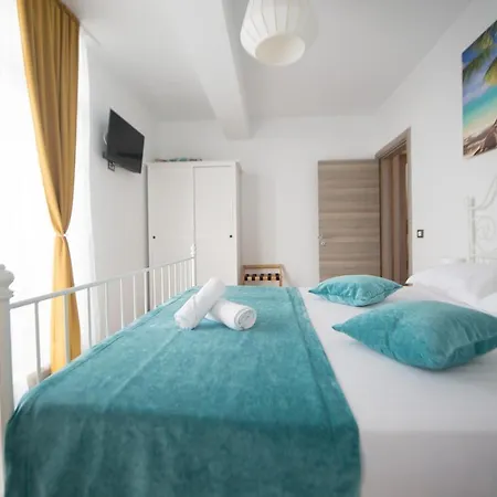 Apartel Serenity View 46 *