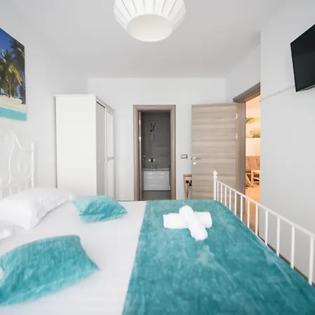 Apartel Serenity View 46 *